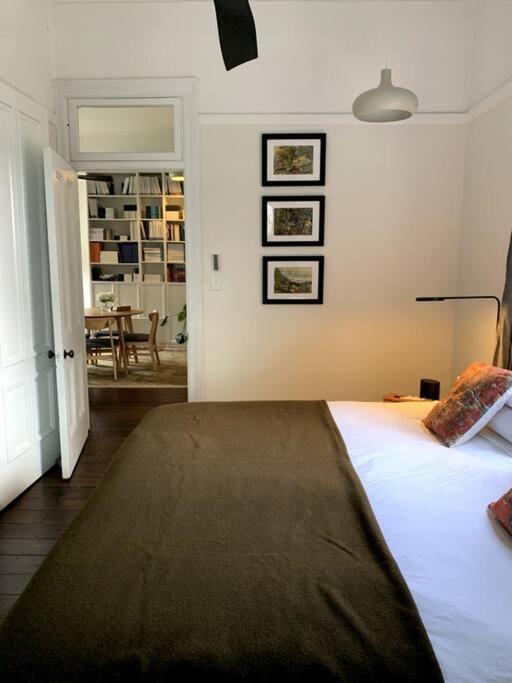 Light Filled Terrace Flat * Sydney