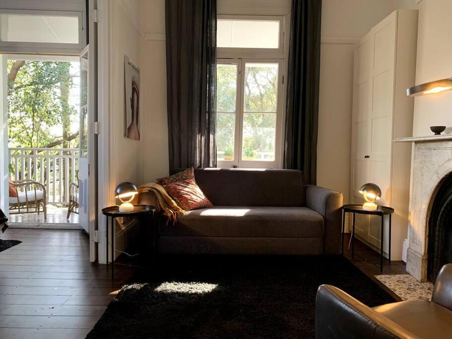 Light Filled Terrace Flat